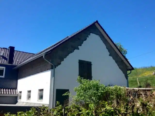 Eine mangelhafte Holztreppe im Neubau